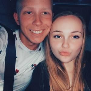 Meet your Posher, Alexis